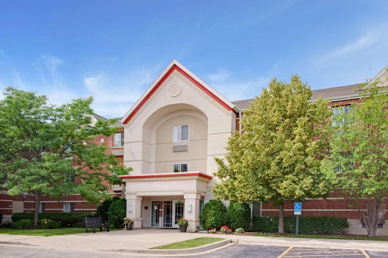 Mainstay Suites Chicago Schaumburg Exterior photo